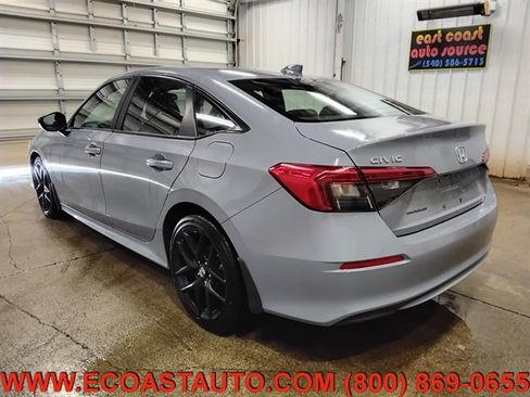 Used 2022 Honda Civic Sport image 6