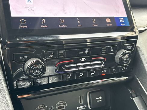 Used 2024 Jeep Grand Cherokee Limited 4xe image 21