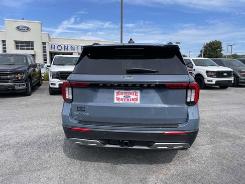 New 2026 Ford Explorer Active w/ Active Comfort Package RWD image 3
