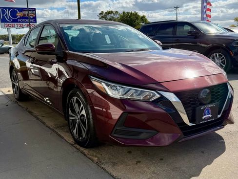Used 2021 Nissan Sentra SV image 3
