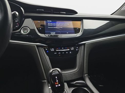 Used 2023 Cadillac XT6 Premium Luxury w/ LPO, Floor Liner Package FWD image 20