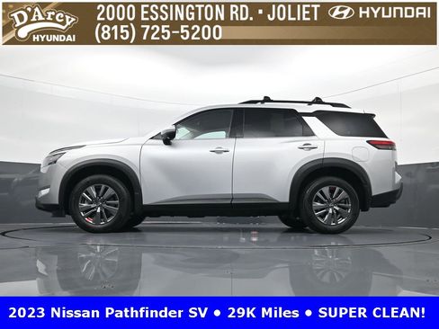 Used 2023 Nissan Pathfinder SV image 29