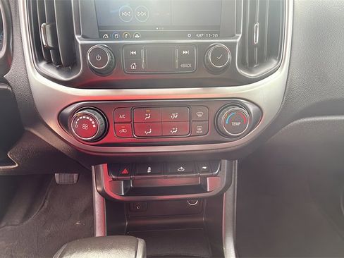 Used 2020 Chevrolet Colorado LT w/ LT Convenience Package image 23