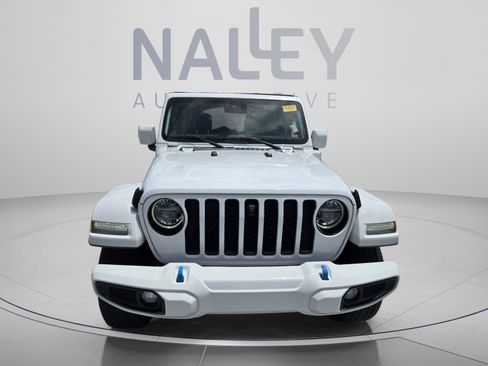 Used 2022 Jeep Wrangler Unlimited Sahara AWD/4WD image 8