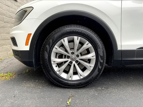 Used 2019 Volkswagen Tiguan S w/ Driver Assistance Package FWD image 8