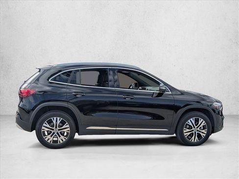 Used 2025 Mercedes-Benz GLA 250 image 4