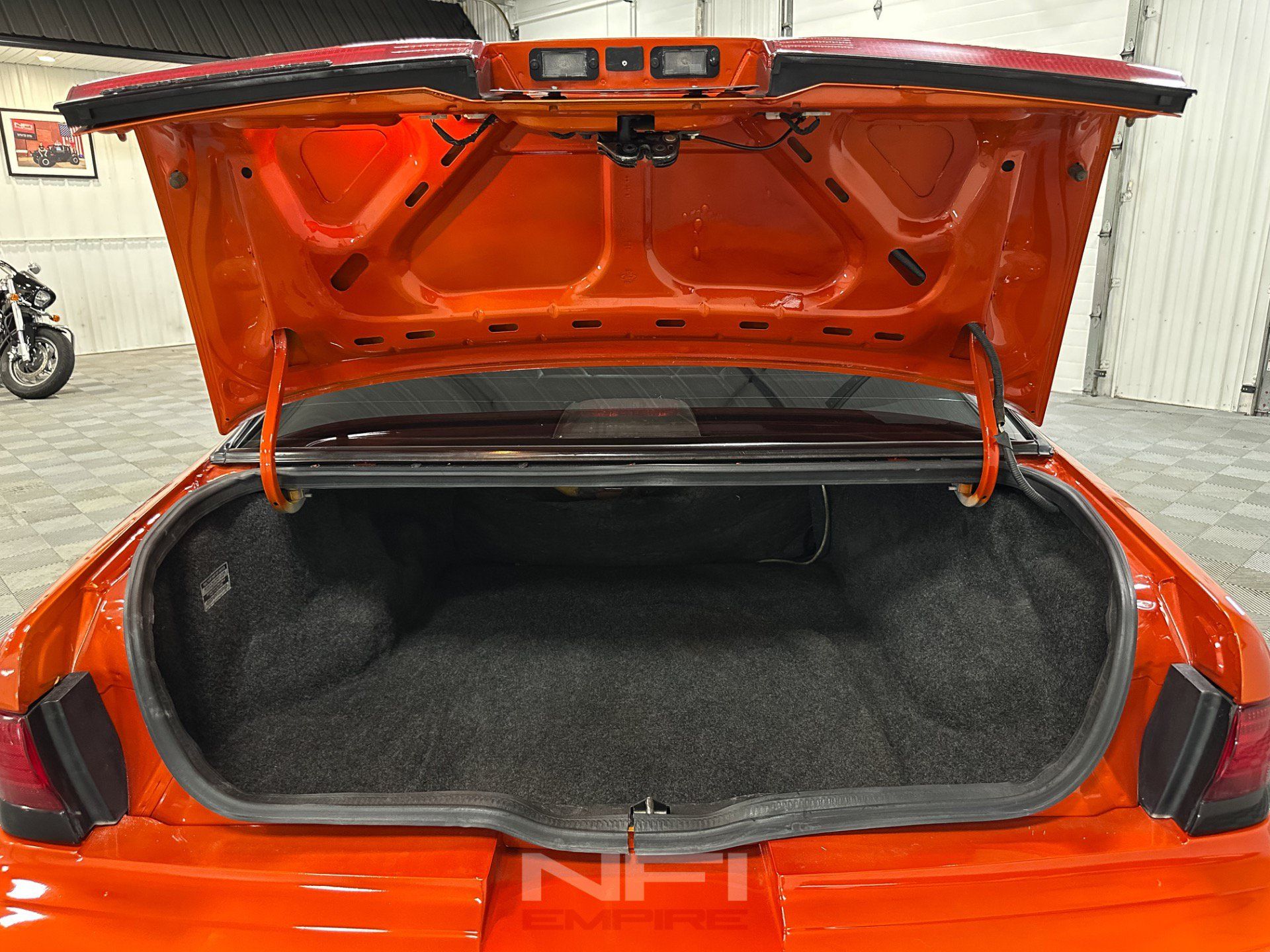 Used 1993 Ford Thunderbird Super RWD image 38
