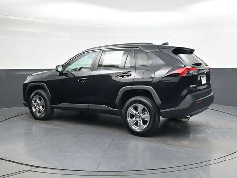 Used 2023 Toyota RAV4 XLE image 7