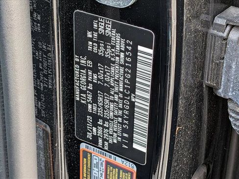 Used 2023 Kia Sorento LX image 15