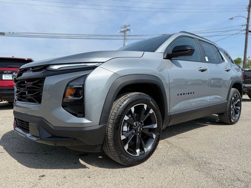 New 2026 Chevrolet Equinox RS AWD/4WD image 2