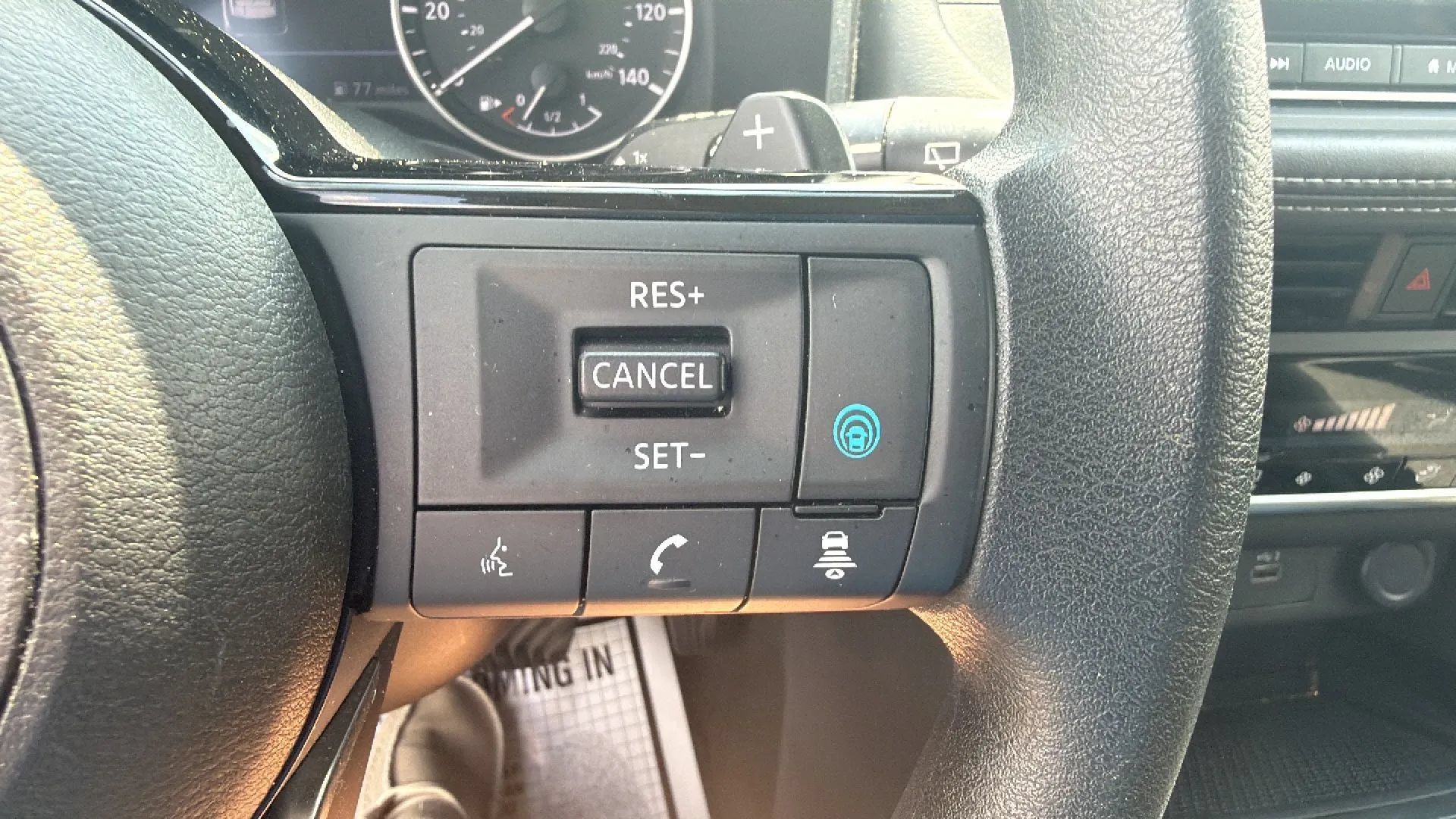 Used 2023 Nissan Rogue SV FWD image 21