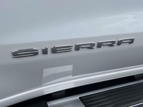 Certified 2023 GMC Sierra 1500 SLT w/ SLT Premium Package AWD/4WD image 10