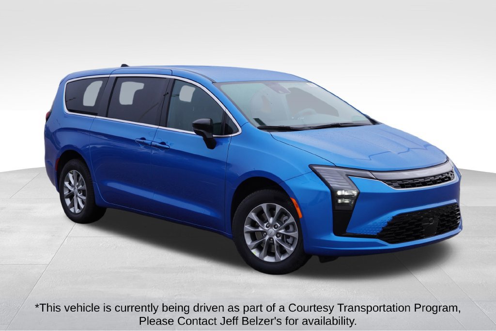 New 2027 Chrysler Pacifica Select AWD/4WD image 1