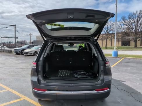 Used 2023 Jeep Grand Cherokee 4WD 4xe w/ Luxury Tech Group II image 19