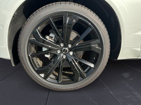 New 2026 Volvo XC60 B5 Ultra w/ Protection Package Premier AWD/4WD image 14