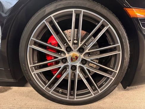 Certified 2017 Porsche 911 Carrera 4S image 14