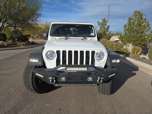 Used 2020 Jeep Gladiator Sport w/ Quick Order Package 24S image 2