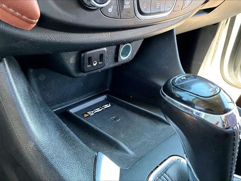 Used 2019 Chevrolet Traverse High Country w/ LPO, Floor Liner Package AWD/4WD image 21