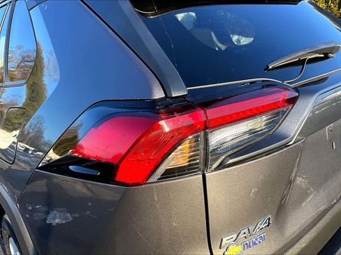 Used 2024 Toyota RAV4 LE image 33