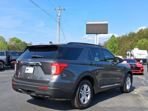 Used 2020 Ford Explorer XLT w/ Class III Trailer Tow Package AWD/4WD image 6