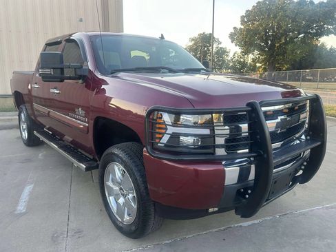 Used 2009 Chevrolet Silverado 1500 LT w/ Texas Edition image 4