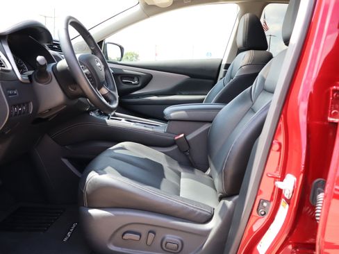 Used 2024 Nissan Murano SL image 10