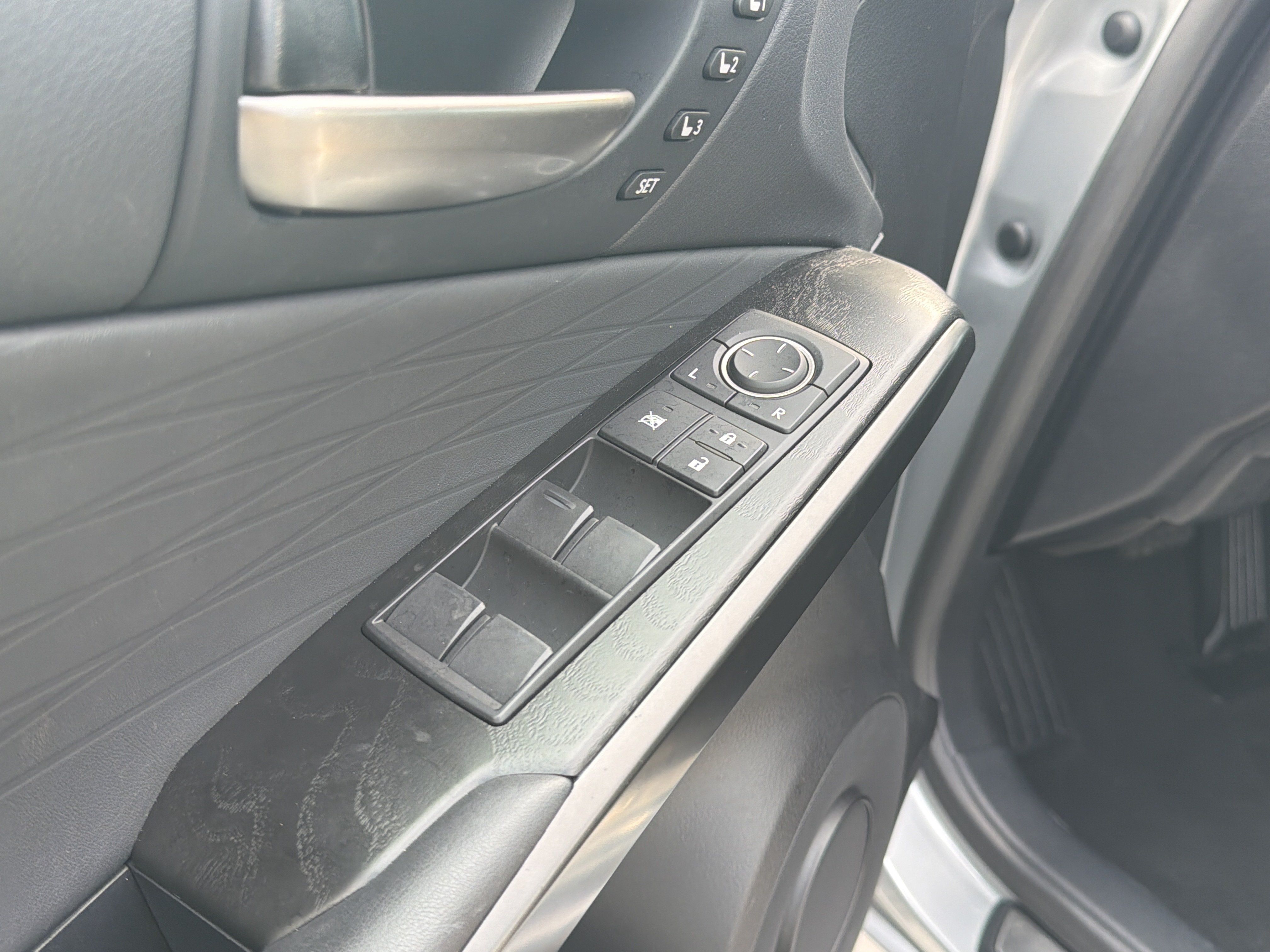 Used 2024 Lexus IS 300 w/ Premium Package RWD image 23