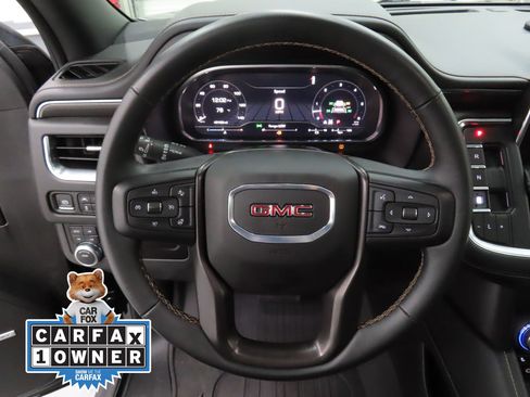 Used 2023 GMC Yukon XL AT4 w/ AT4 Premium Package AWD/4WD image 12