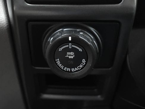 Used 2018 Ford F150 XLT w/ Equipment Group 302A Luxury AWD/4WD image 24