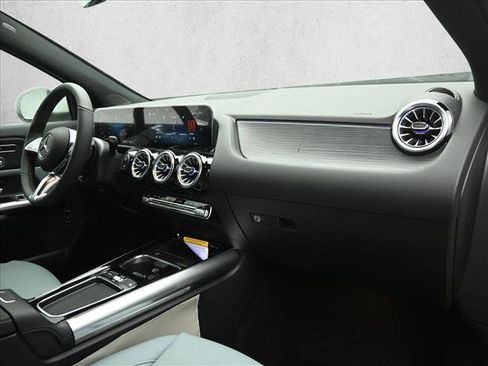 New 2026 Mercedes-Benz GLA 250 4MATIC image 28