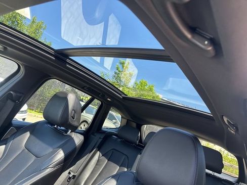 Used 2023 BMW X3 xDrive30i w/ Convenience Package AWD/4WD image 12