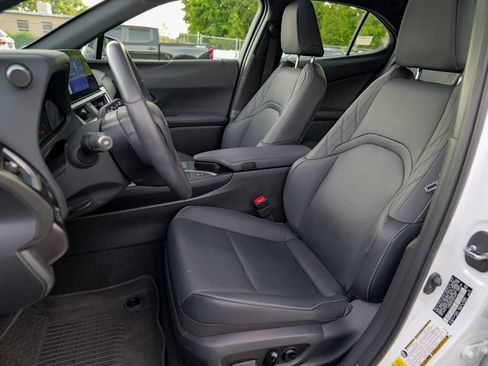 Used 2024 Lexus UX 250h F Sport AWD/4WD image 22