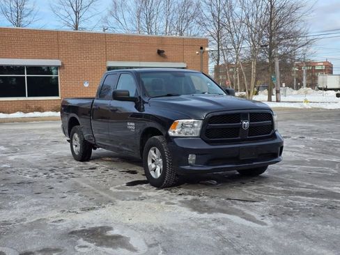 Used 2019 RAM 1500 Express image 3