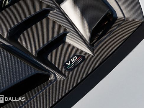 Used 2024 Lamborghini Huracan Tecnica image 11