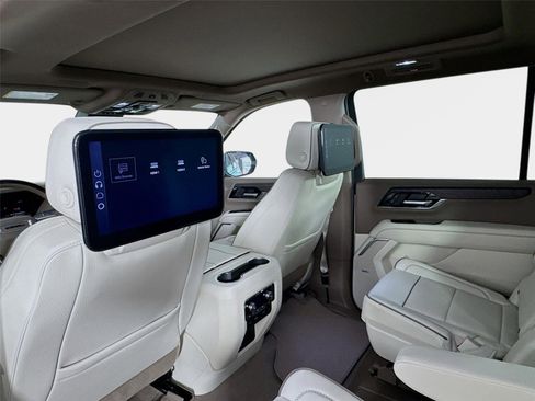 New 2026 GMC Yukon XL Denali AWD/4WD image 36