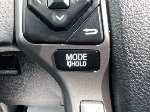 Used 2014 Toyota 4Runner Limited image 22