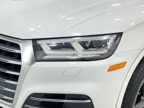 Used 2018 Audi SQ5 Premium Plus w/ Navigation Package image 34