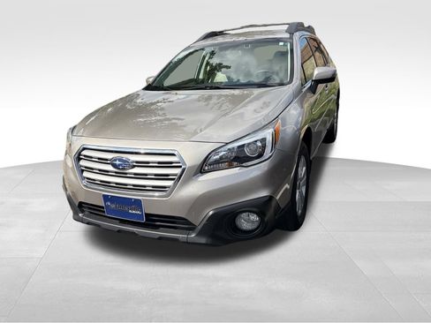 Used 2015 Subaru Outback 2.5i Premium AWD/4WD image 2