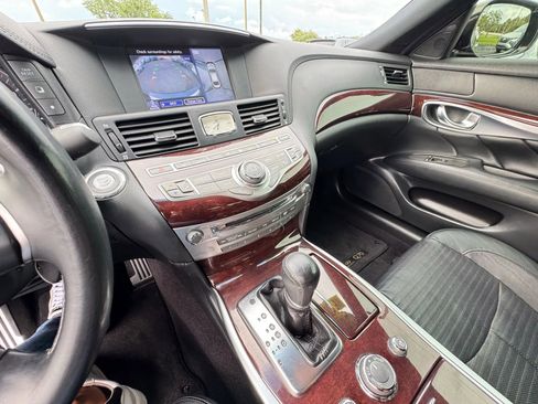 Used 2016 INFINITI Q70 3.7 w/ Sport Package image 16