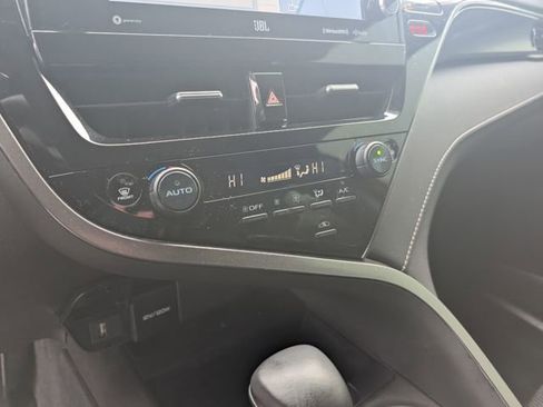 Used 2024 Toyota Camry image 21