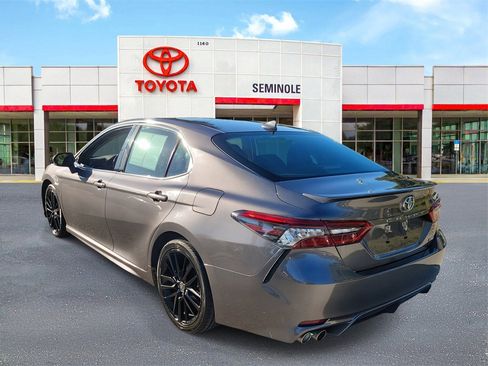 Used 2023 Toyota Camry XSE image 4