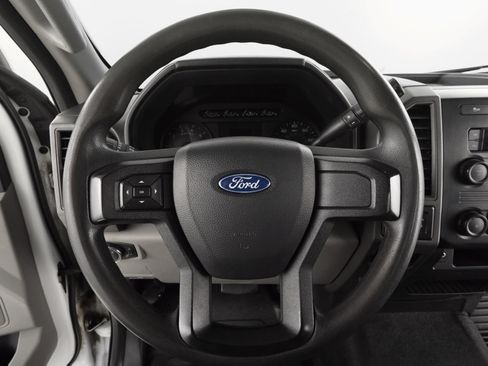 Used 2018 Ford F250 XL w/ Snow Plow Prep Package image 13