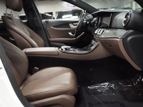 Used 2018 Mercedes-Benz E 300 w/ Premium 2 Package (Q02) image 34