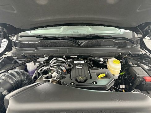 New 2026 RAM 2500 Limited image 18