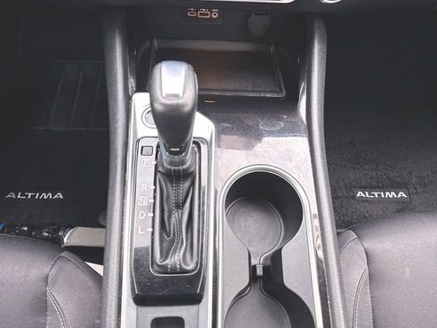 Used 2020 Nissan Altima 2.5 SV image 15