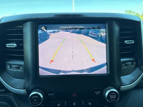 Used 2020 RAM 1500 Big Horn AWD/4WD image 34