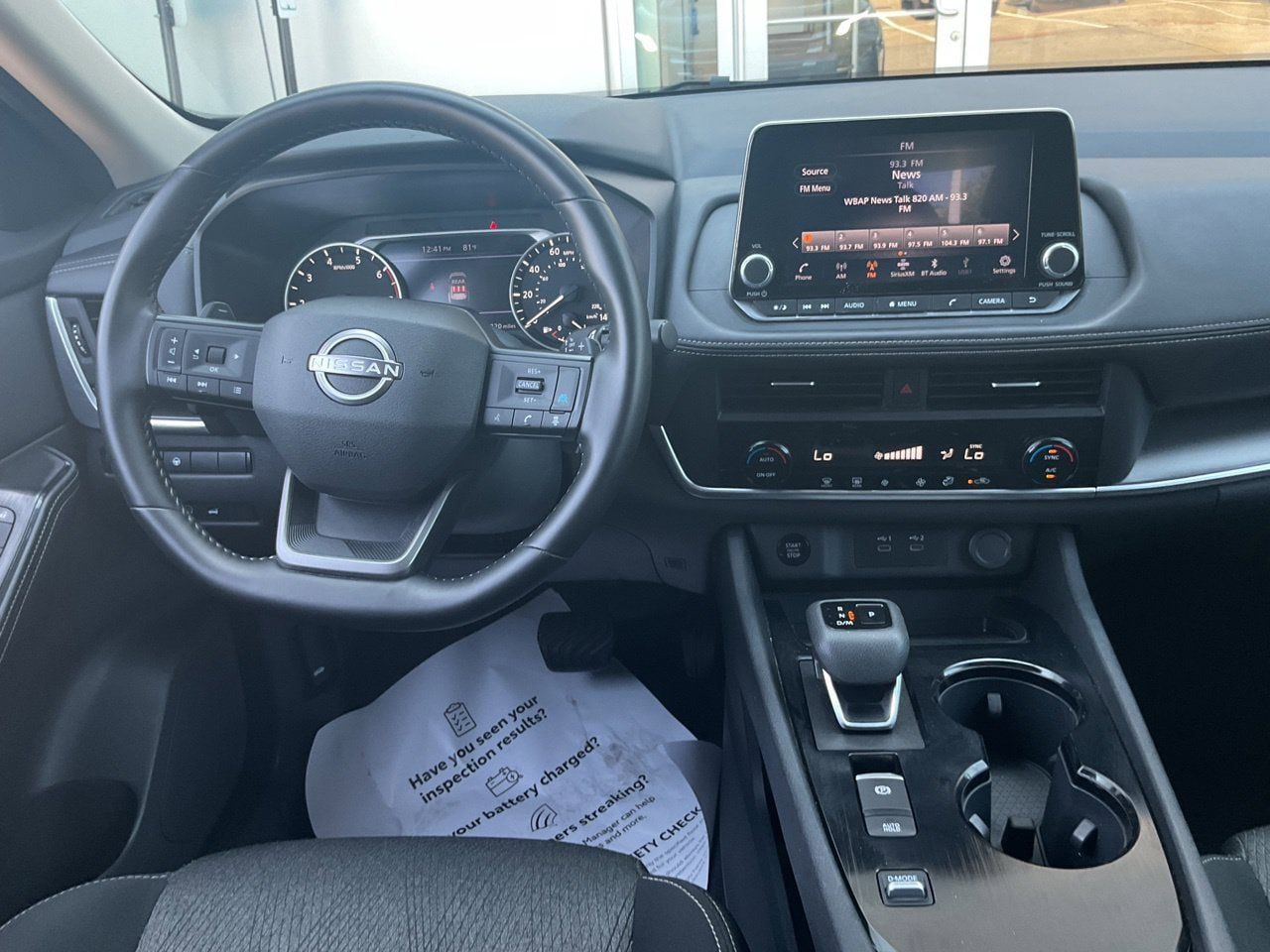 Used 2025 Nissan Rogue SV FWD image 13