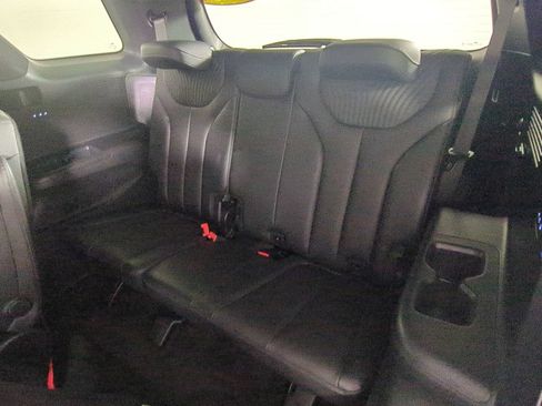 Used 2024 Hyundai Palisade Calligraphy FWD image 16
