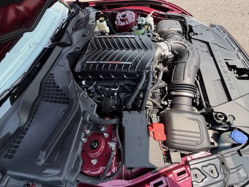 Used 2025 Ford Mustang GT RWD image 14