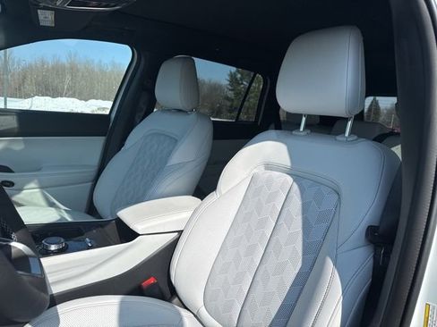 New 2026 Jeep Cherokee Overland image 5